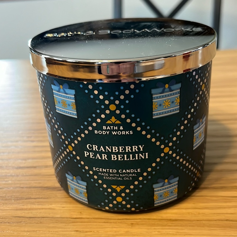 Bath & Body Works 3 Wick Candle. Cranberry Pear Bellini
